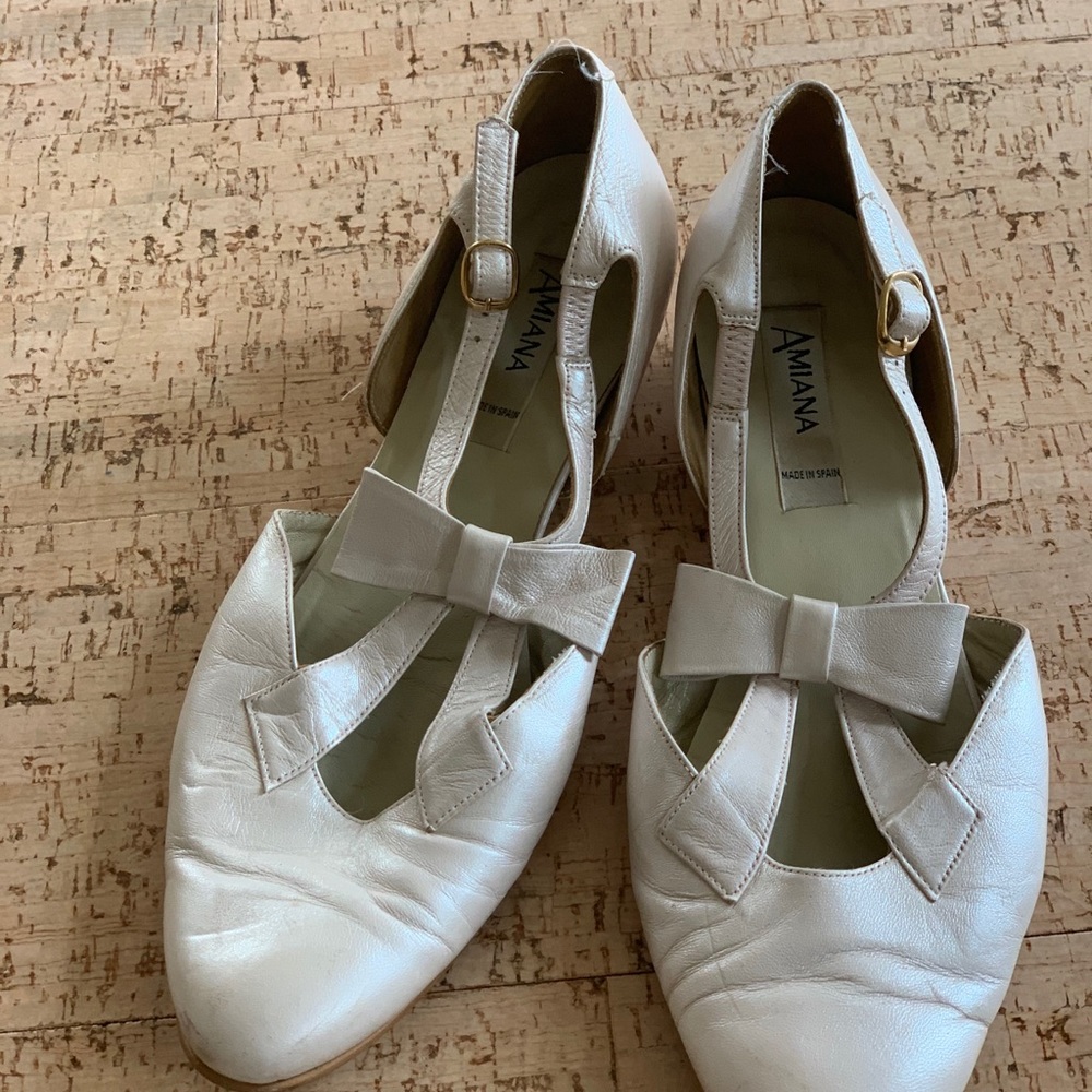 Ladies pink flats